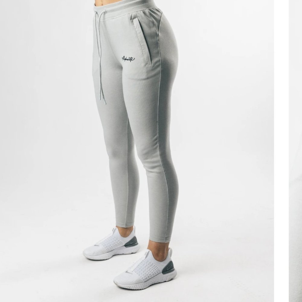 Essential Jogger Women's Fitted Joggers